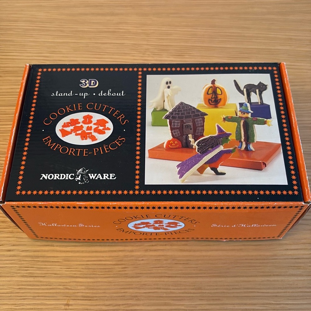 Nordic Ware 3D Halloween Stand-Up Cookie Cutters